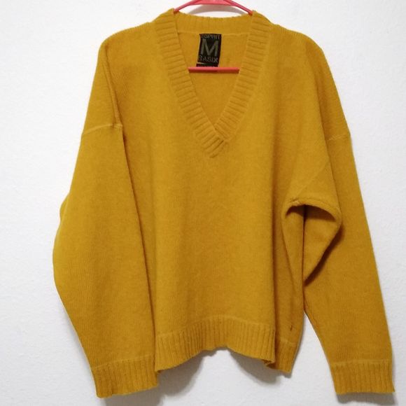Vintage Esprit Basix V-neck Sweater - Picture 7 of 7